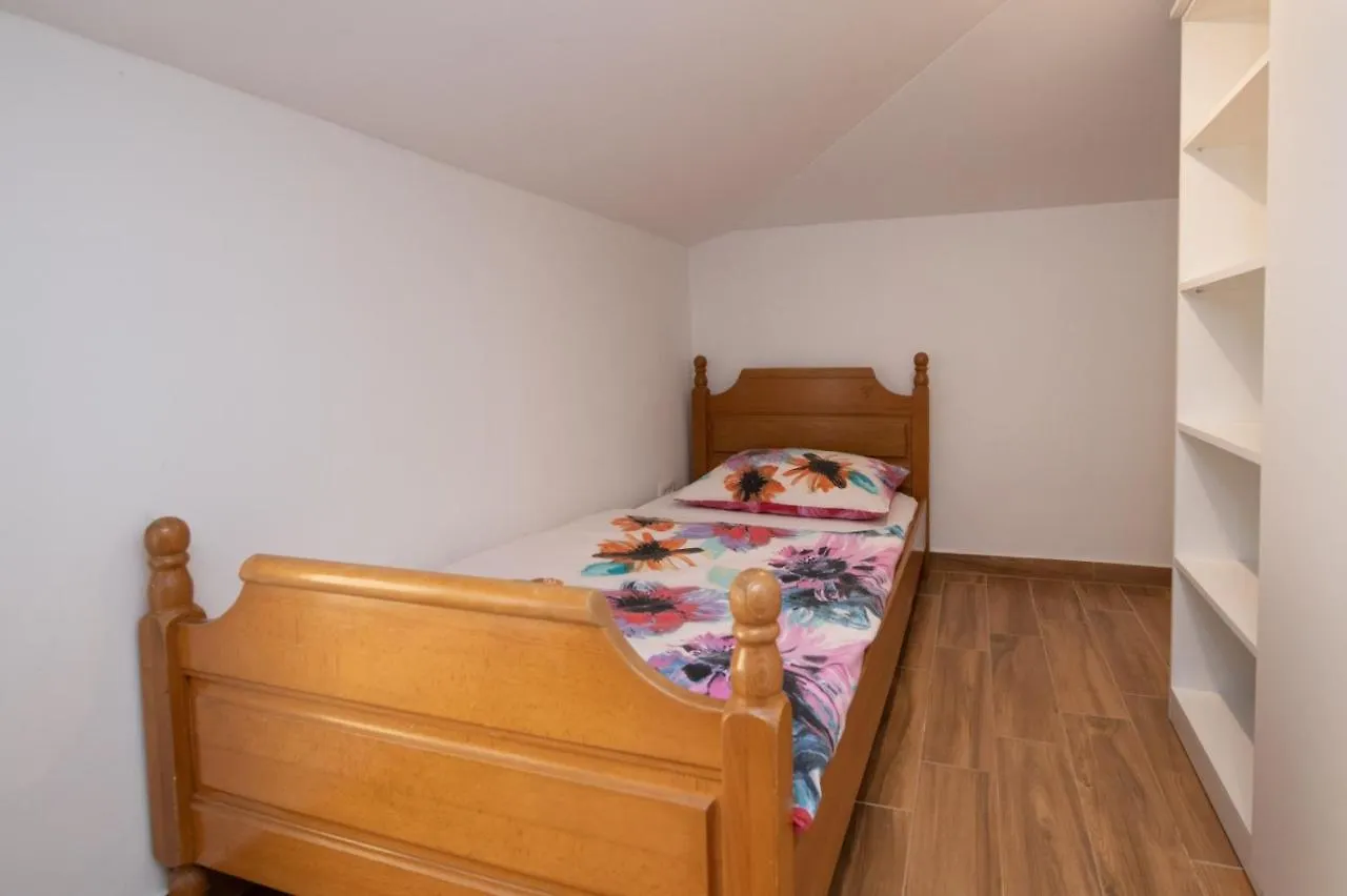 Apartment In Ika With Sea View, Balcony, Air Conditioning, Wifi 5025-2 Croatia