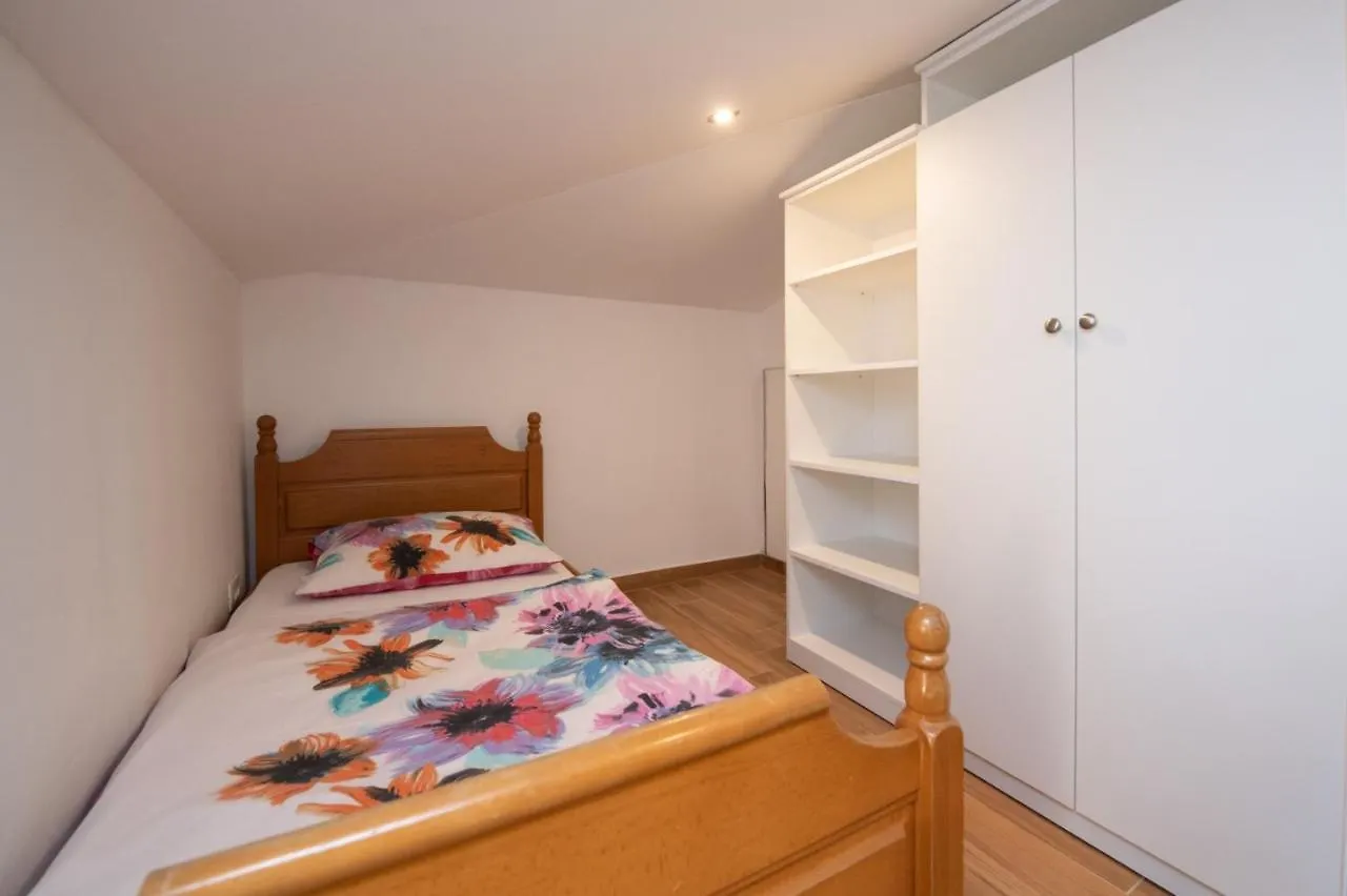 Apartment In Ika With Sea View, Balcony, Air Conditioning, Wifi 5025-2 Croatia